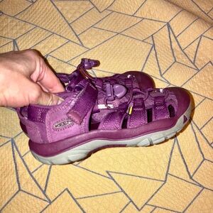 Keen Purple Grape Sandals Little Girl Toddler Size 12